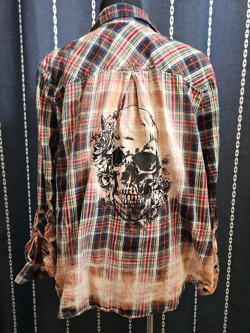 Distressed/svreen Print Flannel